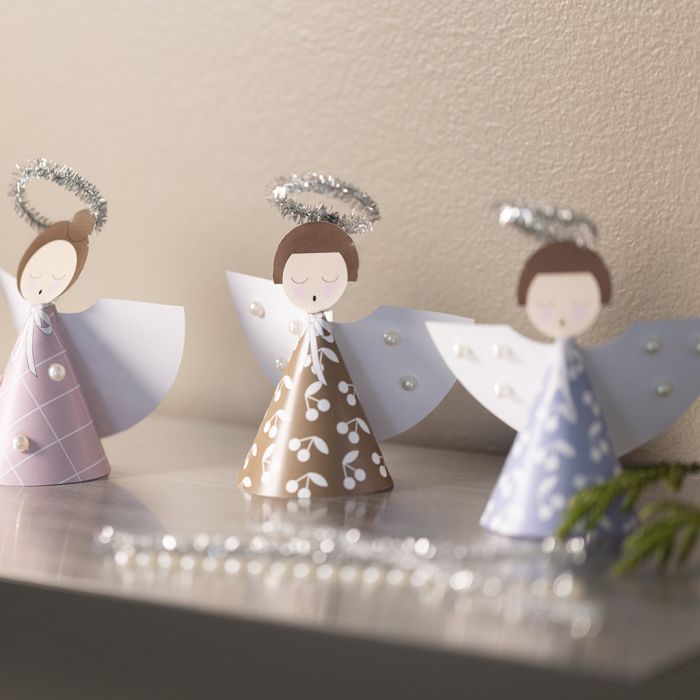 Anges graphiques en papier