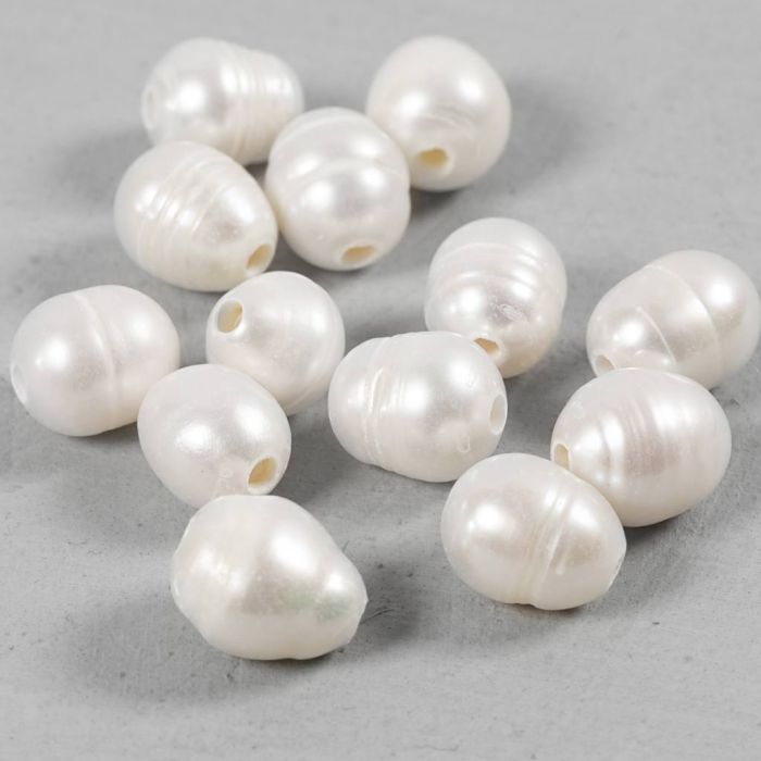 Perles d’eau douce, d 9-11 mm, diamètre intérieur 2 mm, Perforé longitudinalement, nacré, 13 pièces/ 1 Pq.