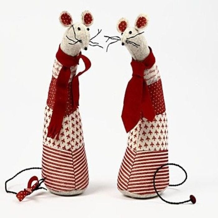 Vivi Gade curious mice