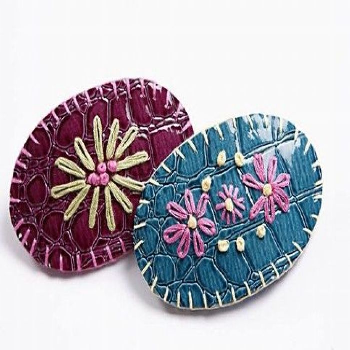 Barrettes in Snakeskin