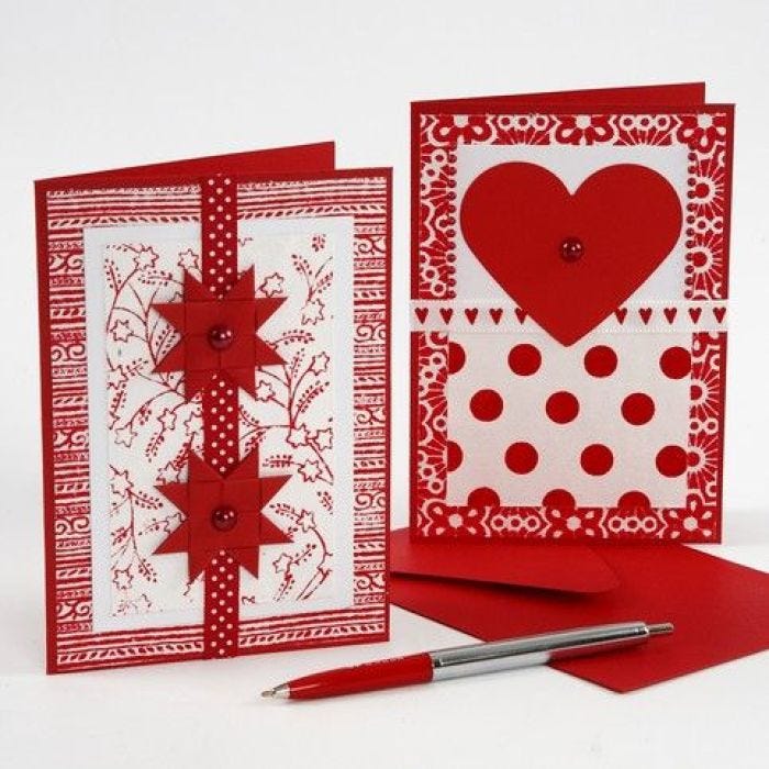 Cartes de Noël décorées de papier fait main