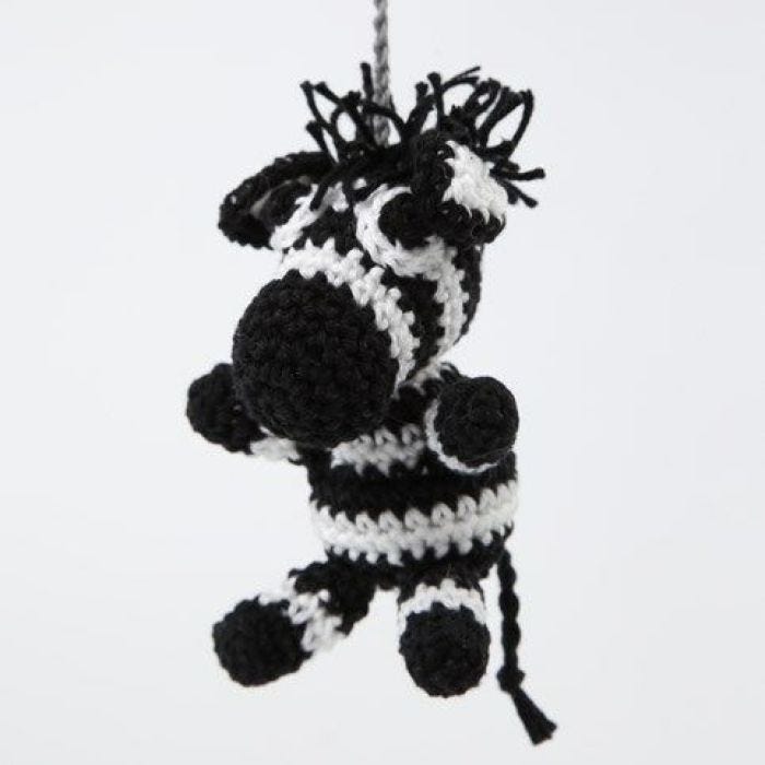 Un zèbre crocheté en fil coton