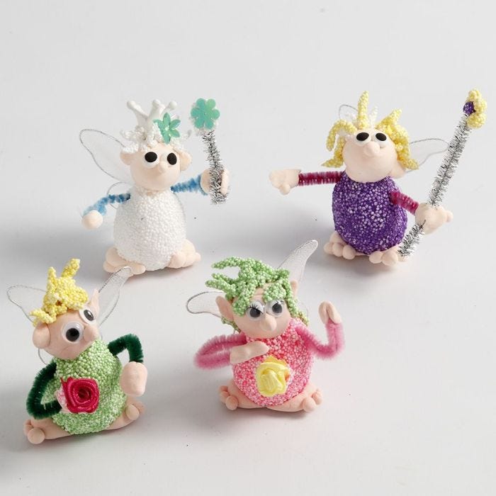 Des figurines en polystyrène décorées avec les pâtes Foam Clay  et Silk Clay