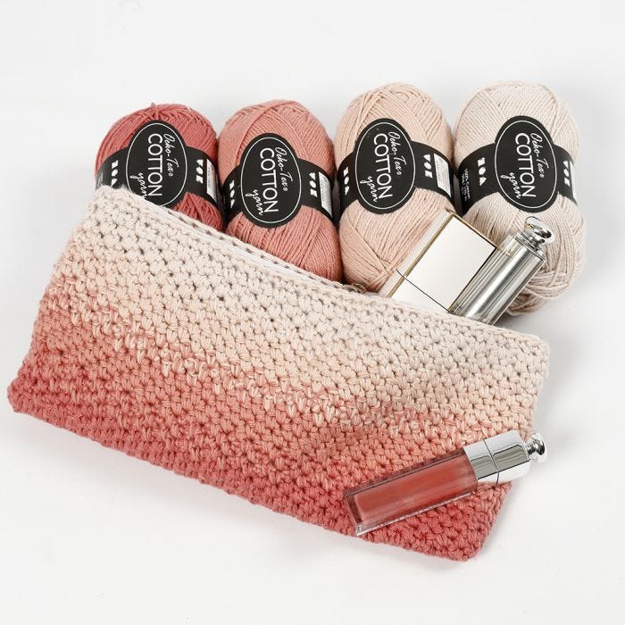 Trousse à maquillage faite au crochet avec effet Ombre