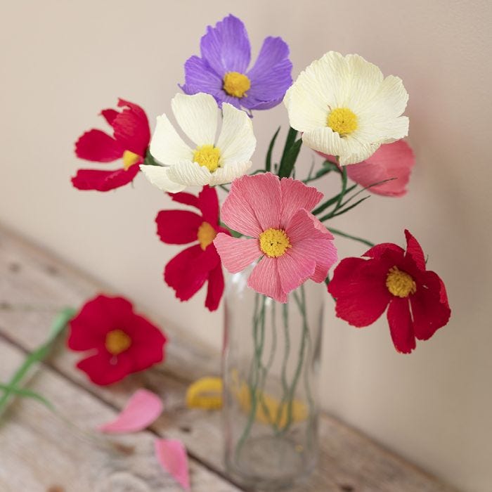 Fleurs en papier crépon Cosmos