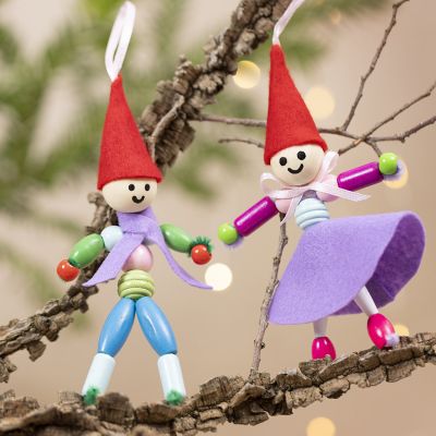 Paire de lutins en perles en bois et feutre