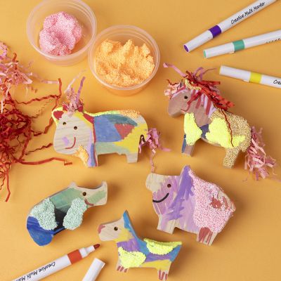 Animaux de ferme décorés avec des feutres