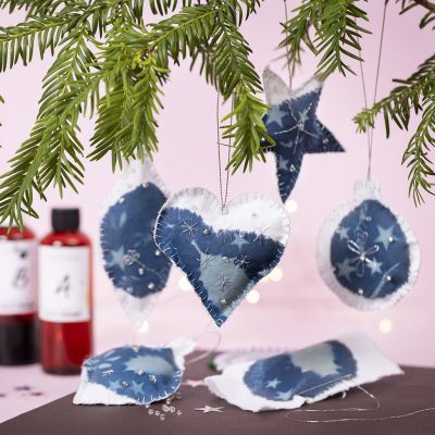 Décorations de Noël en tissu cyanotypie