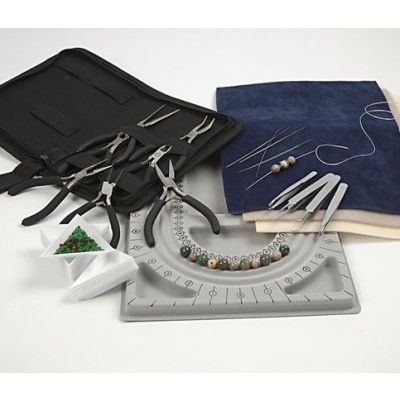 École de bijouterie. Des outils pour la fabrication de bijoux