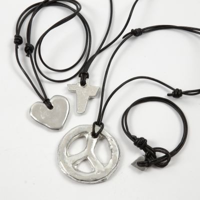 Pendentifs en &eacute;tain coul&eacute;