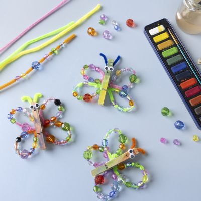 Épingle à vêtements papillons