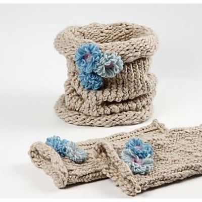 Leg warmers and neck gaiter