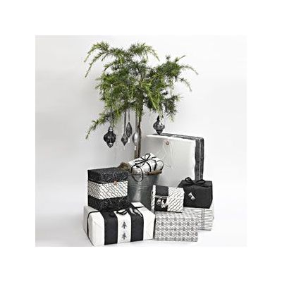 Gaveindpakning i sort og hvidt