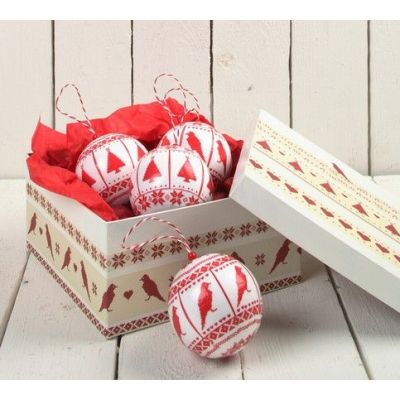 Boules de polystyrène et papier découpage