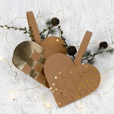 Un panier de Noël tressé