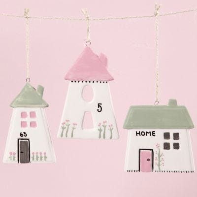 Maisons en porcelaine à suspendre