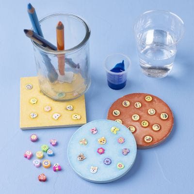 Moulez des carreaux avec des perles de formes amusantes