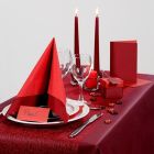 Inspiration pour fêtes avec décoration de table rouge