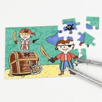 Un puzzle pirate décoré aux feutres