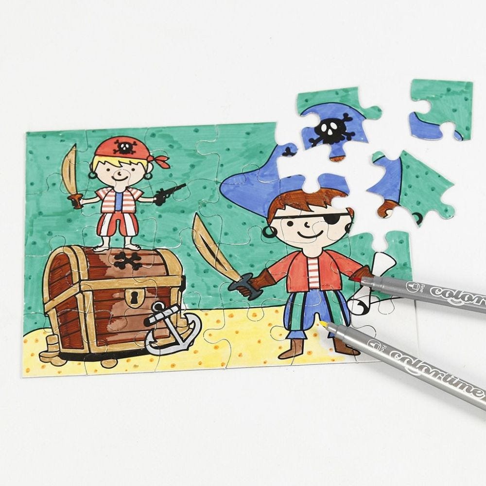 Un puzzle pirate décoré aux feutres